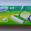 kit-balai-pour-sol-8-lingettes-seches-swiffer-01-1024x576