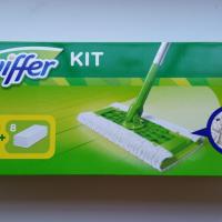 kit-balai-pour-sol-8-lingettes-seches-swiffer-01-1024x576